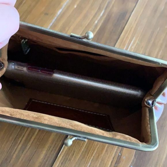Patricia Nash Savena‎ Burnished Tooled Wristlet